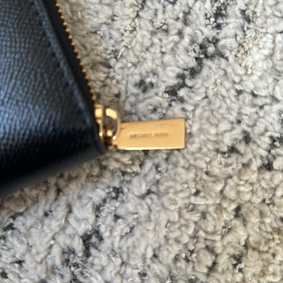 Michael Kors Wallet - Picture 4 of 8